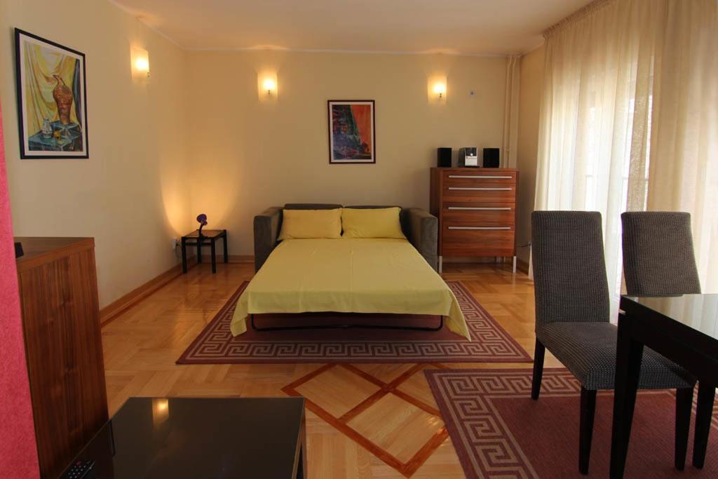 Central Apartments Belgrad Zimmer foto